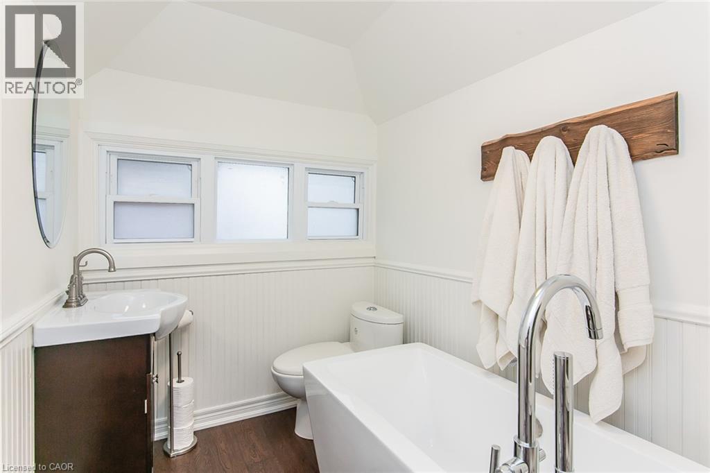 Photo 40 of 195 Edinburgh Road N, Guelph ON