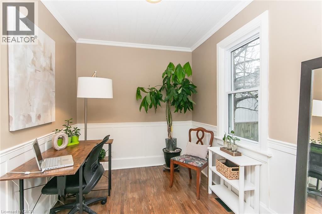 Photo 48 of 195 Edinburgh Road N, Guelph ON