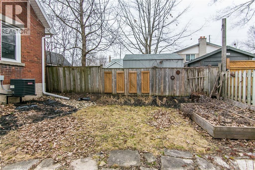 Photo 27 of 195 Edinburgh Road N, Guelph ON