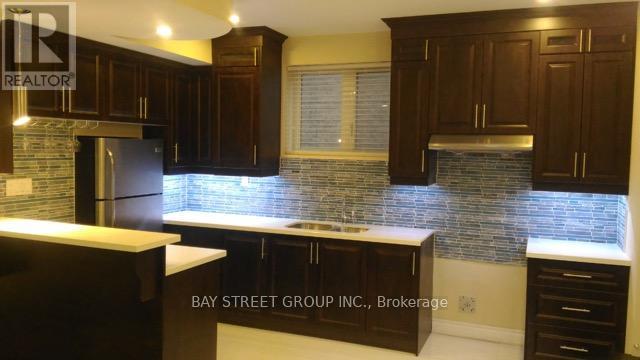 Photo 7 of 209 Kentland Street N, Markham ON