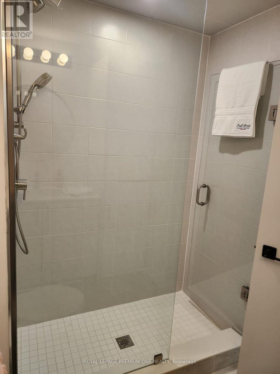 Photo 3 of 208 1 Chef Lane, Barrie ON