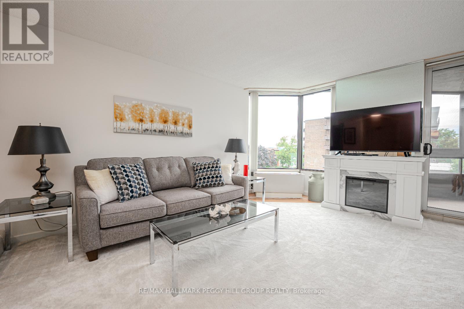 Photo 7 of 206 181 Collier Street, Barrie ON