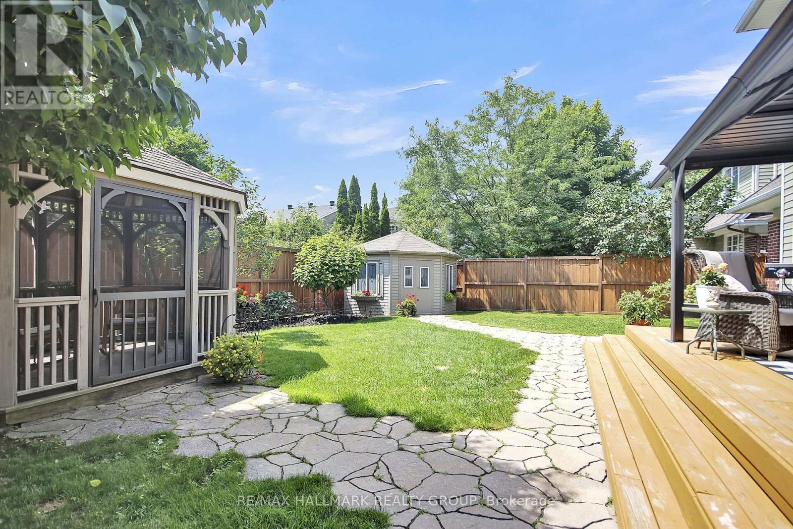 Photo 28 of 30 Oakbriar Crescent, Ottawa ON