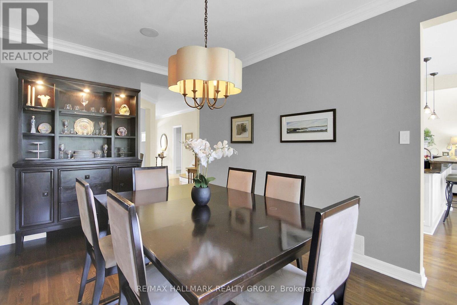 Photo 8 of 30 Oakbriar Crescent, Ottawa ON
