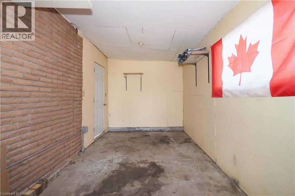Photo 41 of 39 Markwood Drive, Kitchener ON