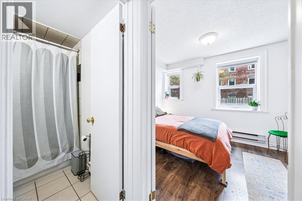 Photo 37 of 114 Vaughan Road Unit 103, Toronto ON