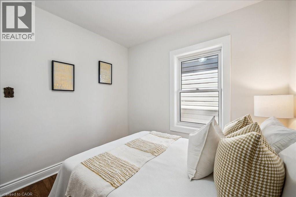 Photo 13 of 356 Fairfield Avenue, Hamilton ON