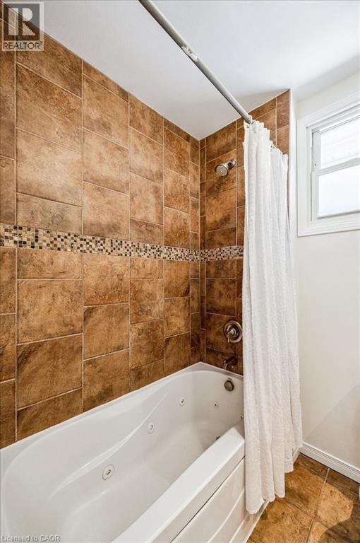 Photo 12 of 356 Fairfield Avenue, Hamilton ON