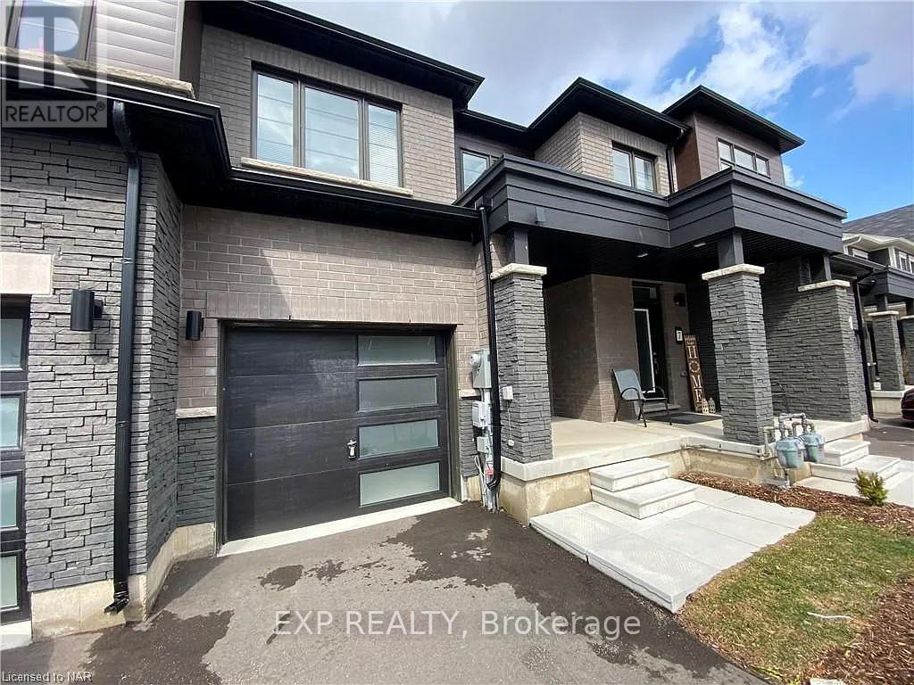 Photo 8 of 8 8317 Mulberry Drive, Niagara Falls ON