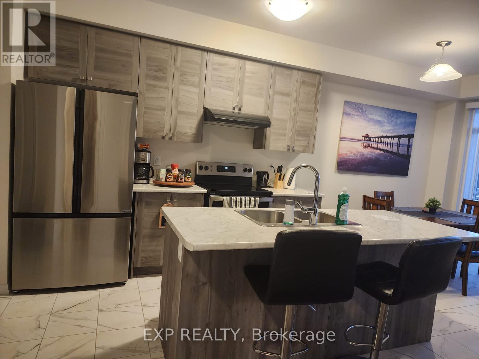 Photo 9 of 8 8317 Mulberry Drive, Niagara Falls ON