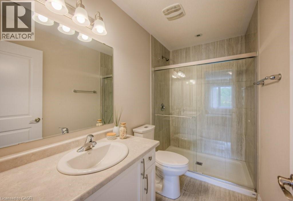 Photo 10 of 55 Progress Crescent, Kitchener ON