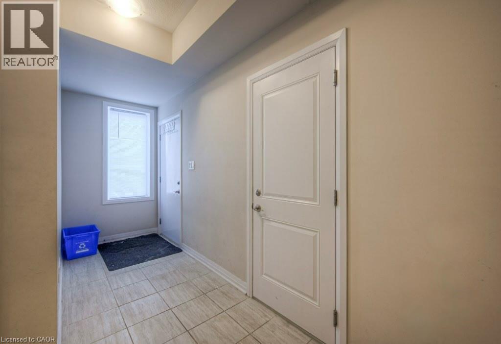 Photo 32 of 55 Progress Crescent, Kitchener ON