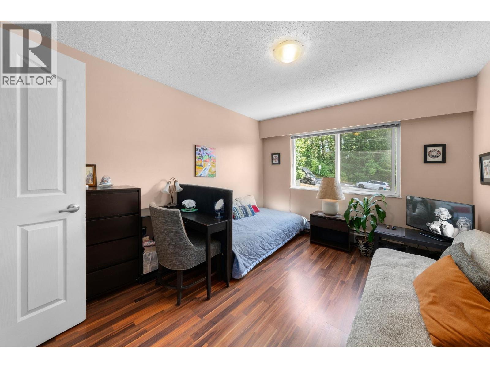 Photo 2 of 307 780 Premier Street, North Vancouver BC