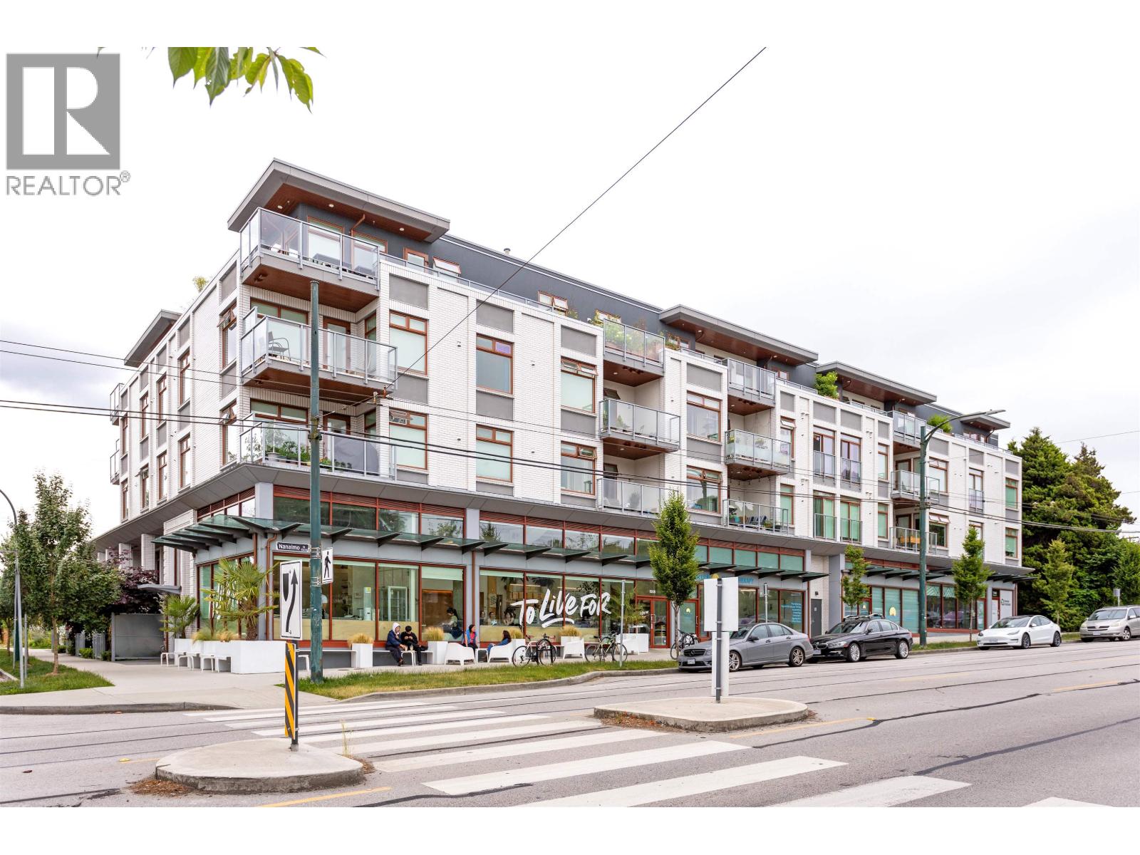 Photo 31 of 201 2408 Grant Street, Vancouver BC