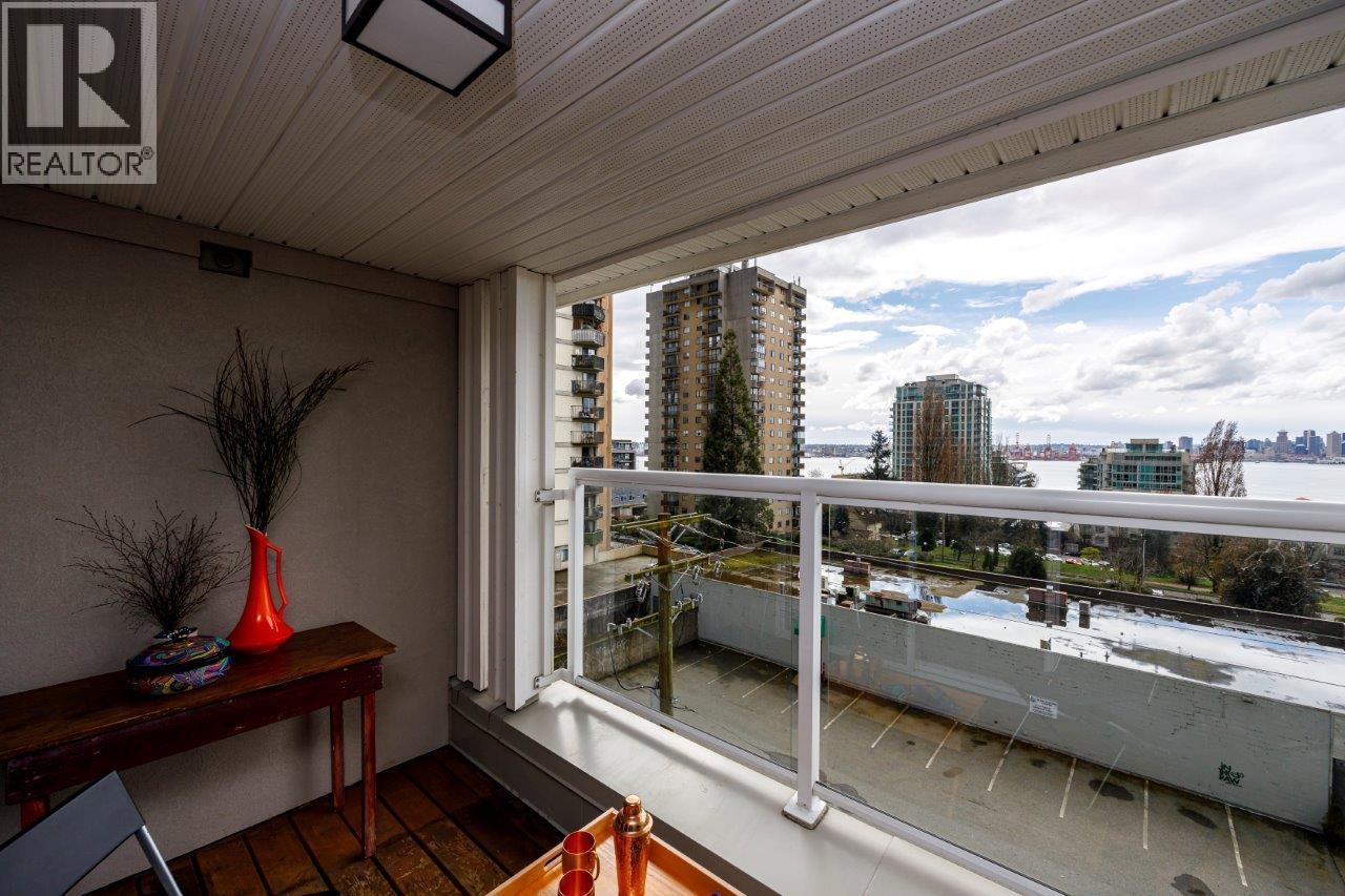 Photo 4 of 410 155 E 3rd Street, North Vancouver BC