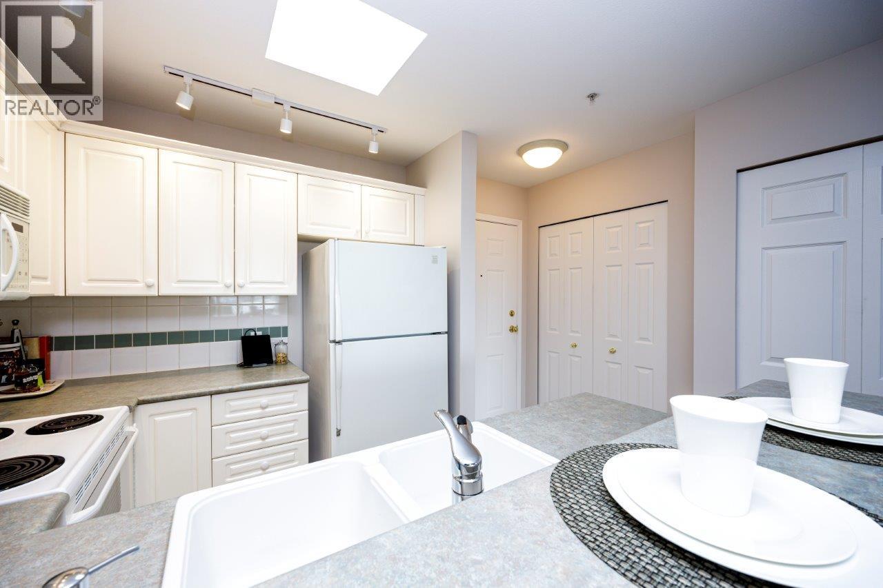 Photo 6 of 410 155 E 3rd Street, North Vancouver BC