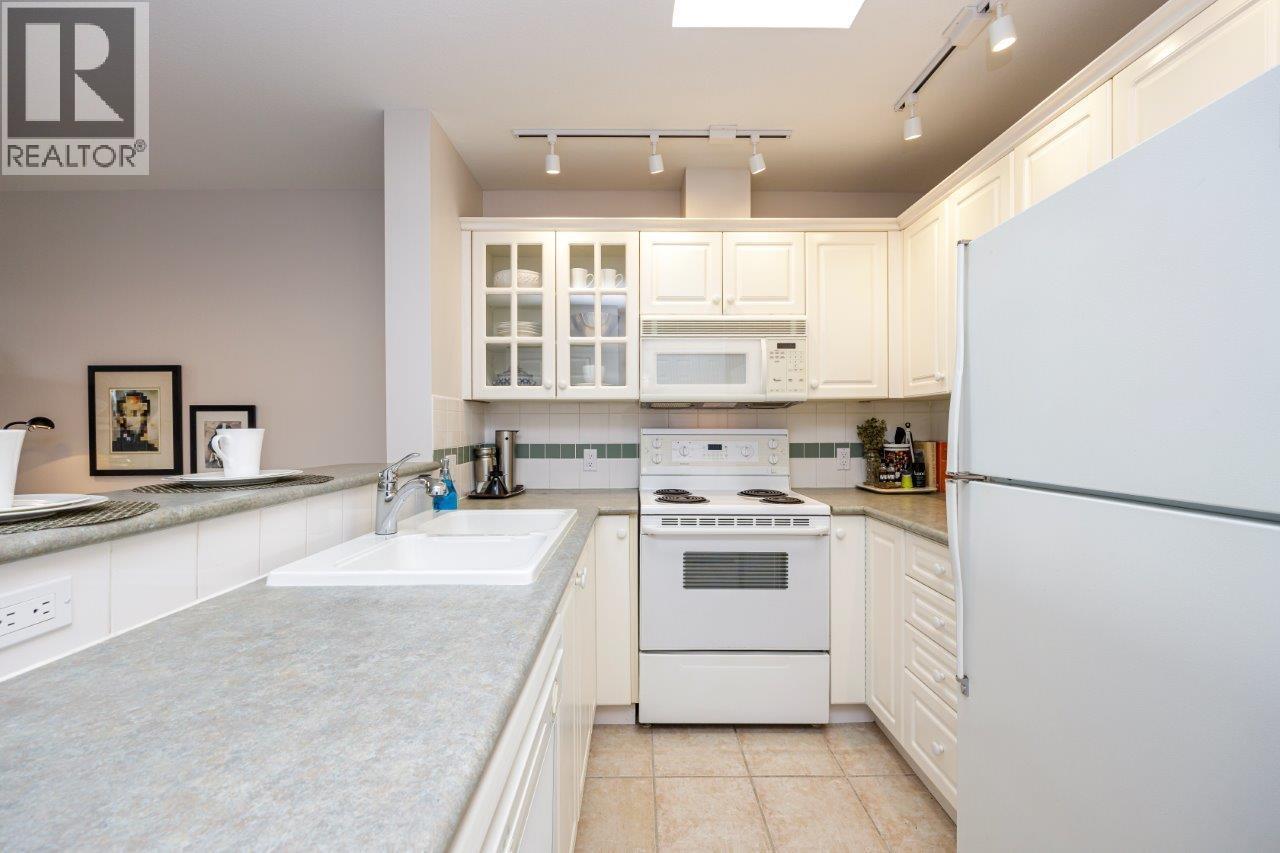 Photo 14 of 410 155 E 3rd Street, North Vancouver BC