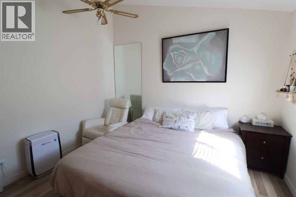 Photo 16 of 4818 63 A Ave, Taber AB