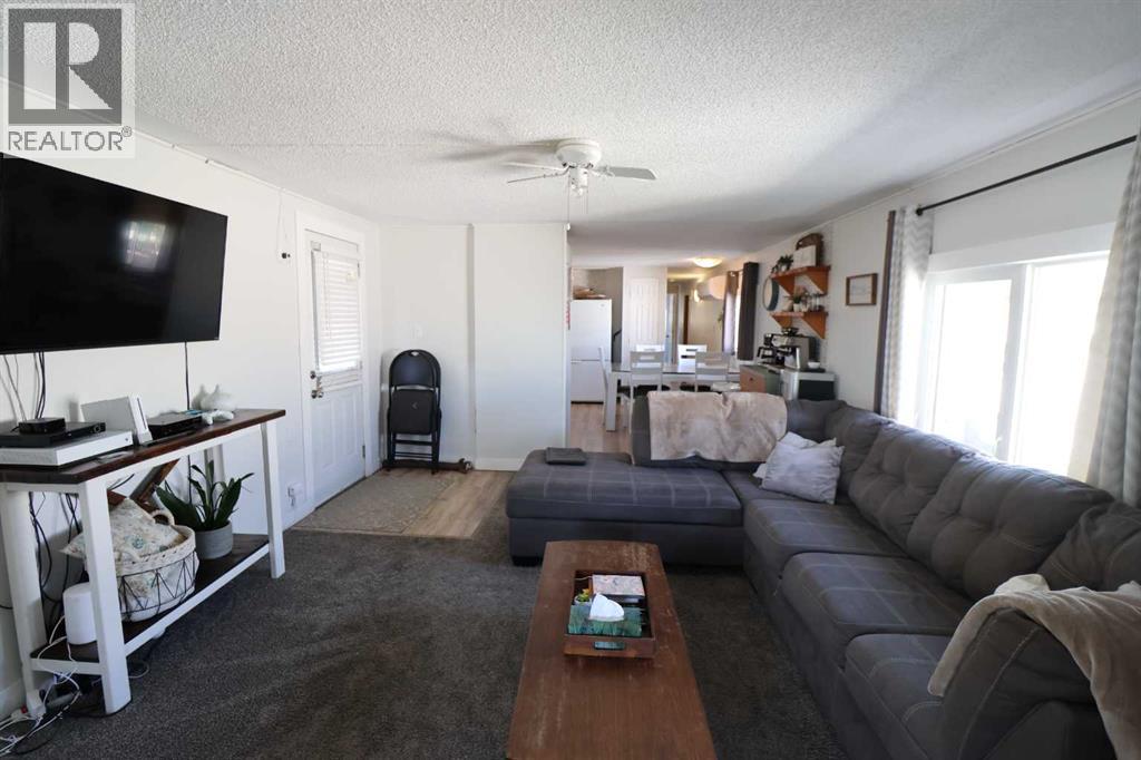 Photo 6 of 4818 63 A Ave, Taber AB