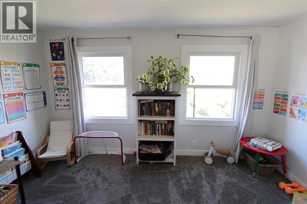Photo 18 of 4818 63 A Ave, Taber AB