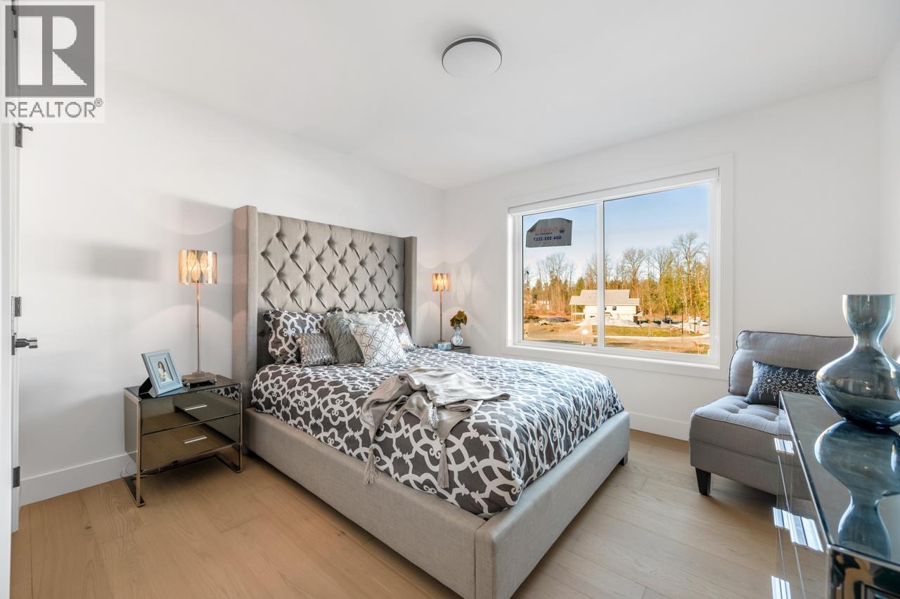 Photo 18 of 24476 Jenewein Drive, Maple Ridge BC