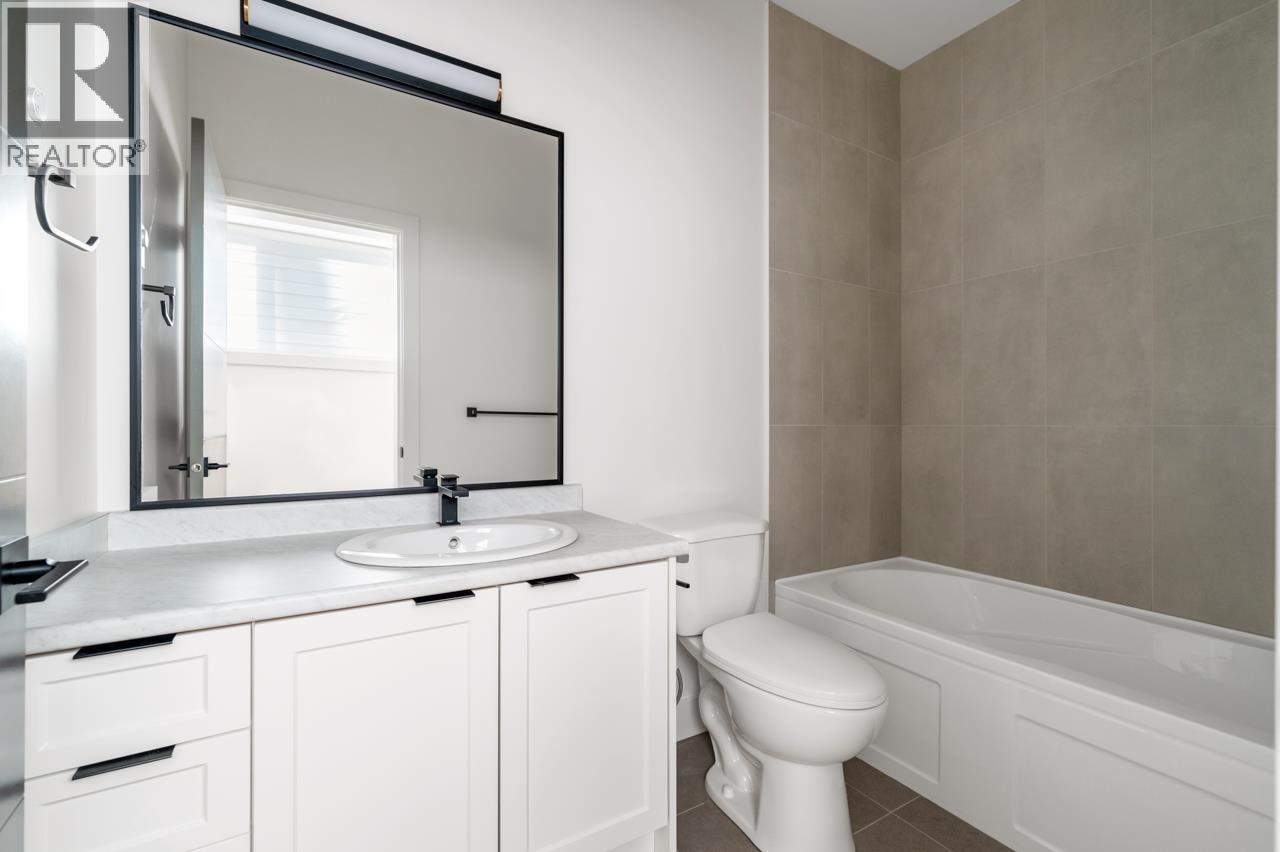 Photo 32 of 24476 Jenewein Drive, Maple Ridge BC