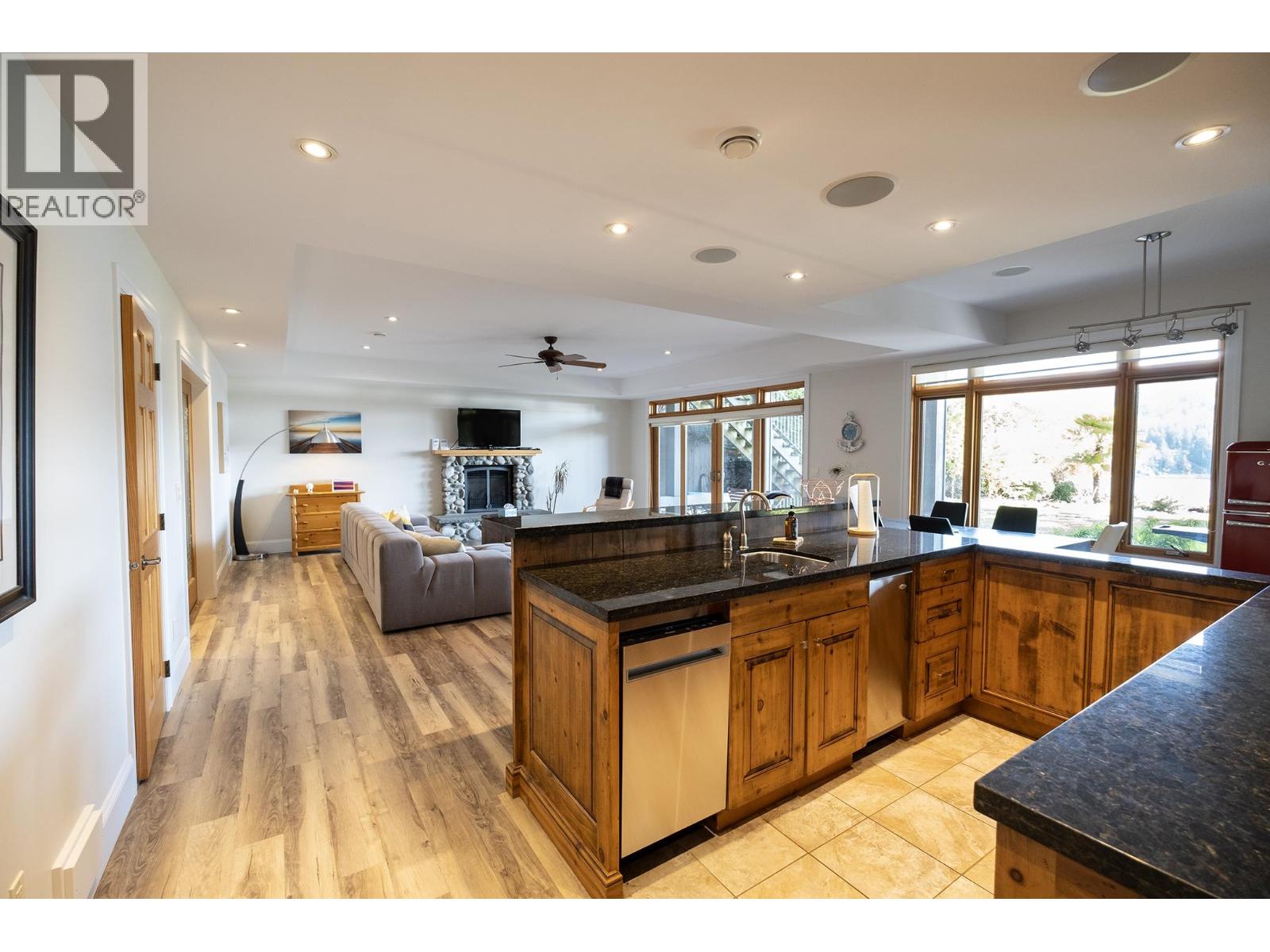 7626 EUREKA AVENUE, Halfmoon Bay