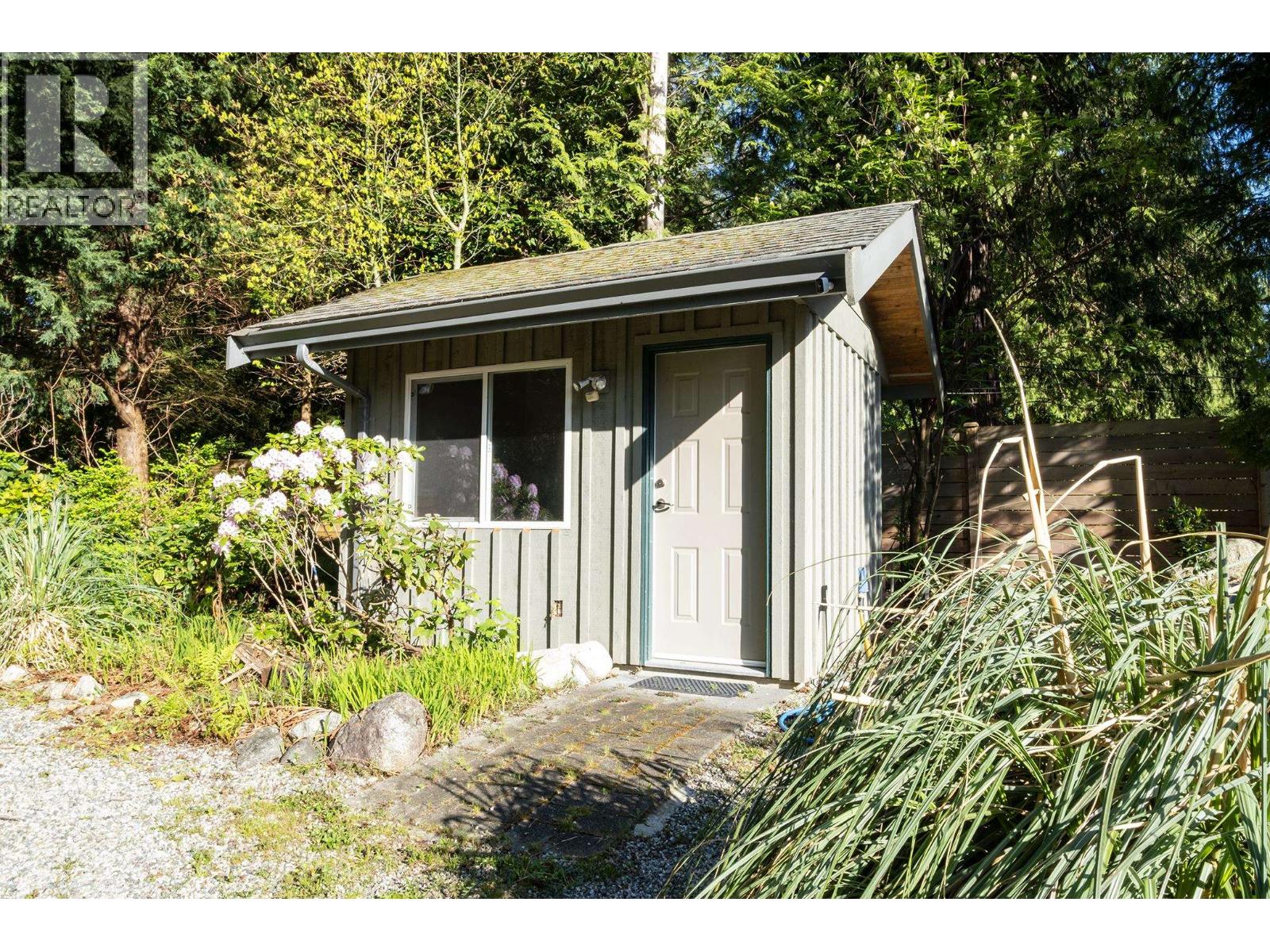 7626 EUREKA AVENUE, Halfmoon Bay