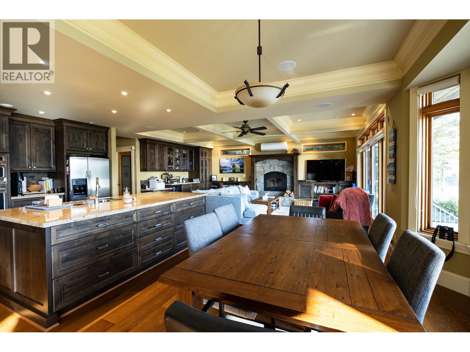 7626 EUREKA AVENUE, Halfmoon Bay
