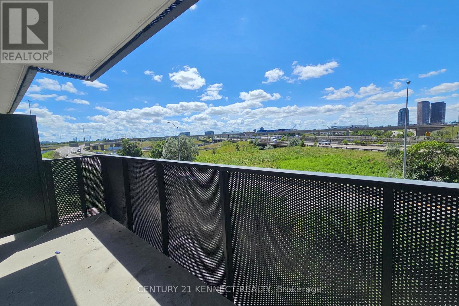 Photo 8 of 316 30 Tretti Way, Toronto ON