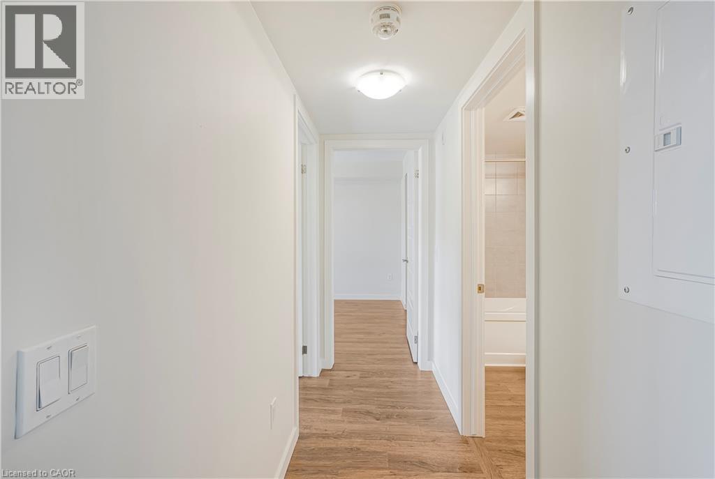 Photo 4 of 25 Kay Crescent Unit 403, Guelph ON