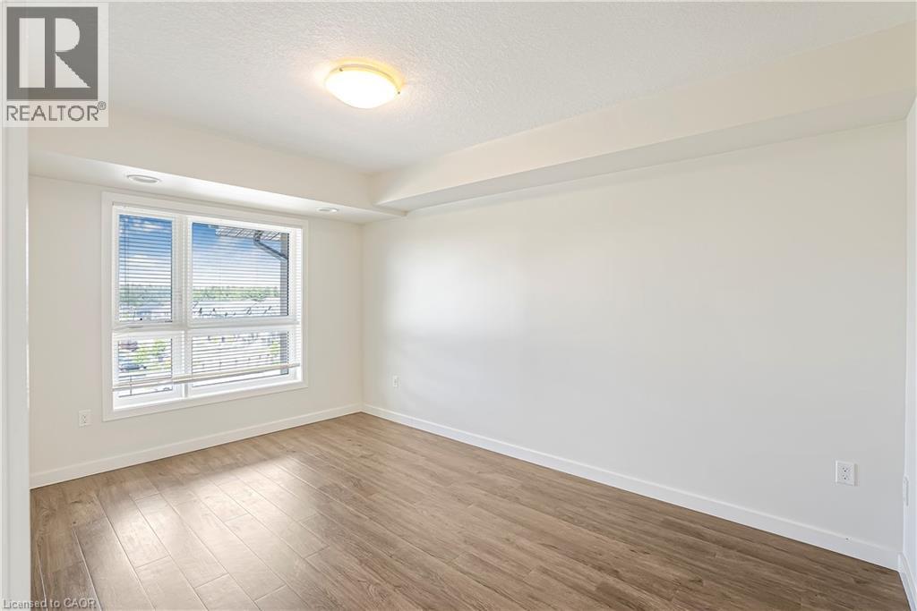 Photo 6 of 25 Kay Crescent Unit 403, Guelph ON