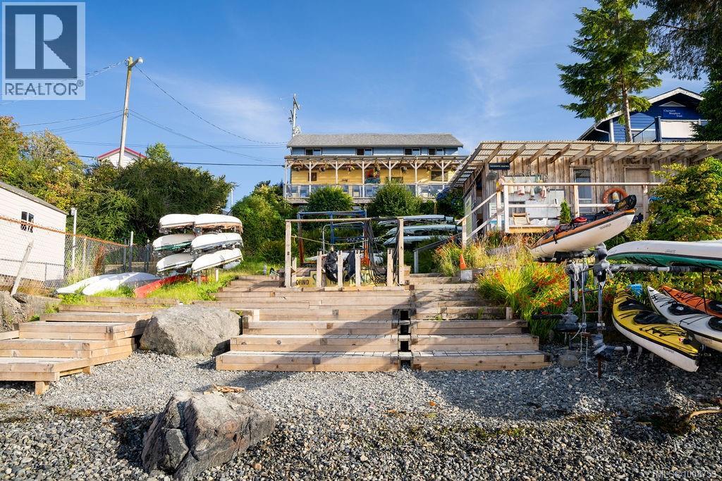 320 Main St, Tofino
