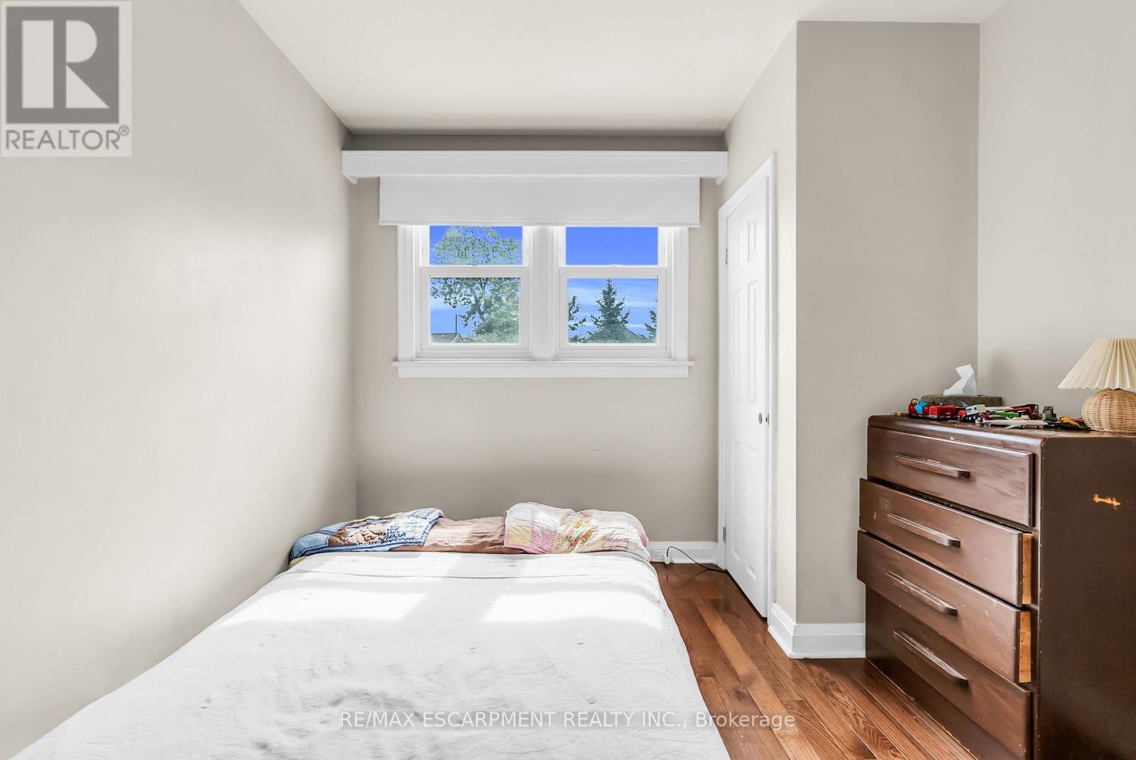 Single Family House for Sale in  CLOVERDALE AVENUE Hamilton (Rosedale) 