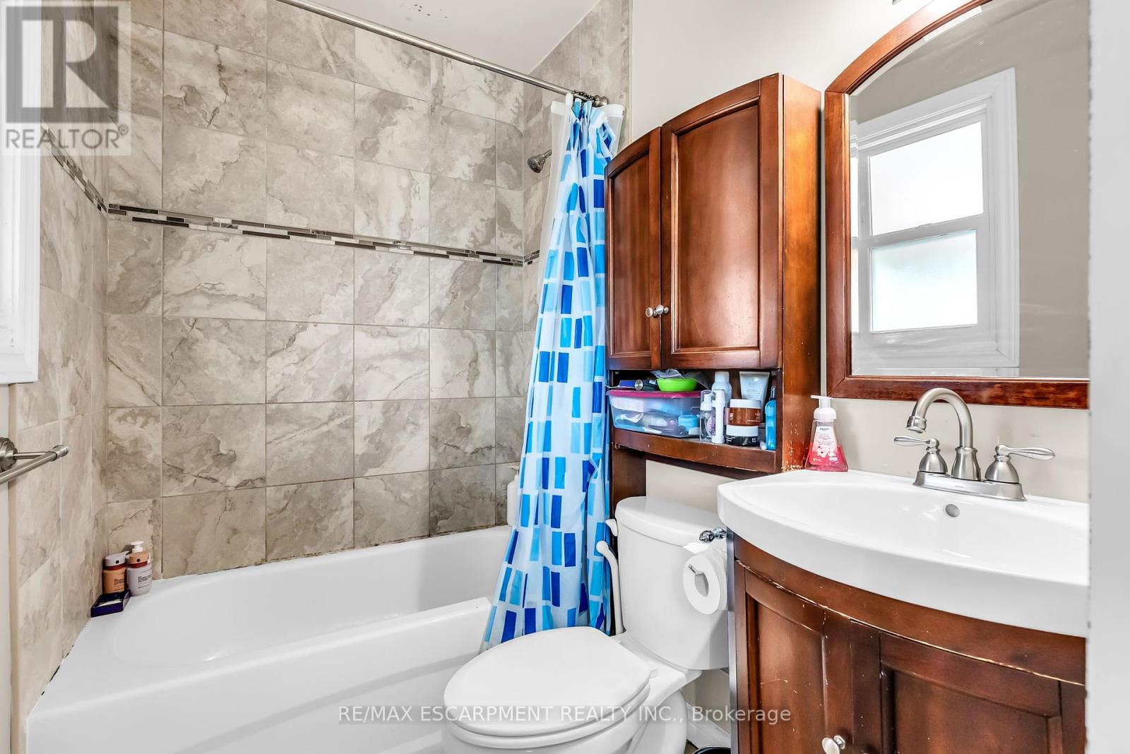 Single Family House for Sale in  CLOVERDALE AVENUE Hamilton (Rosedale) 