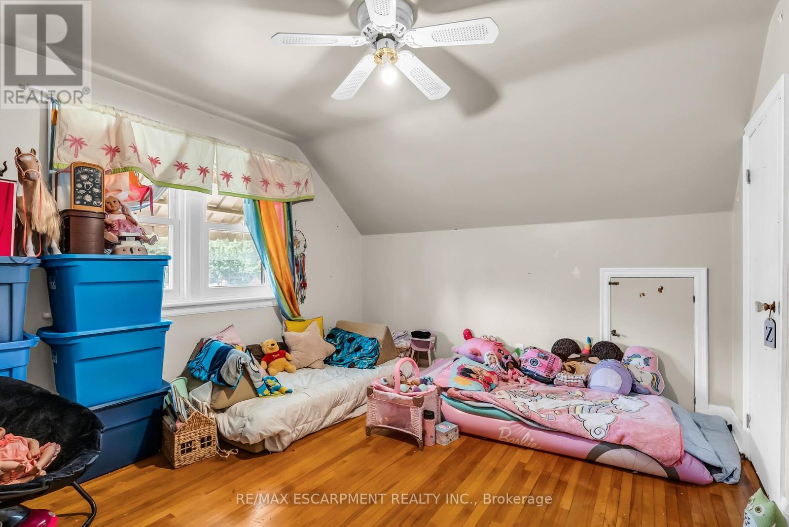 Single Family House for Sale in  CLOVERDALE AVENUE Hamilton (Rosedale) 