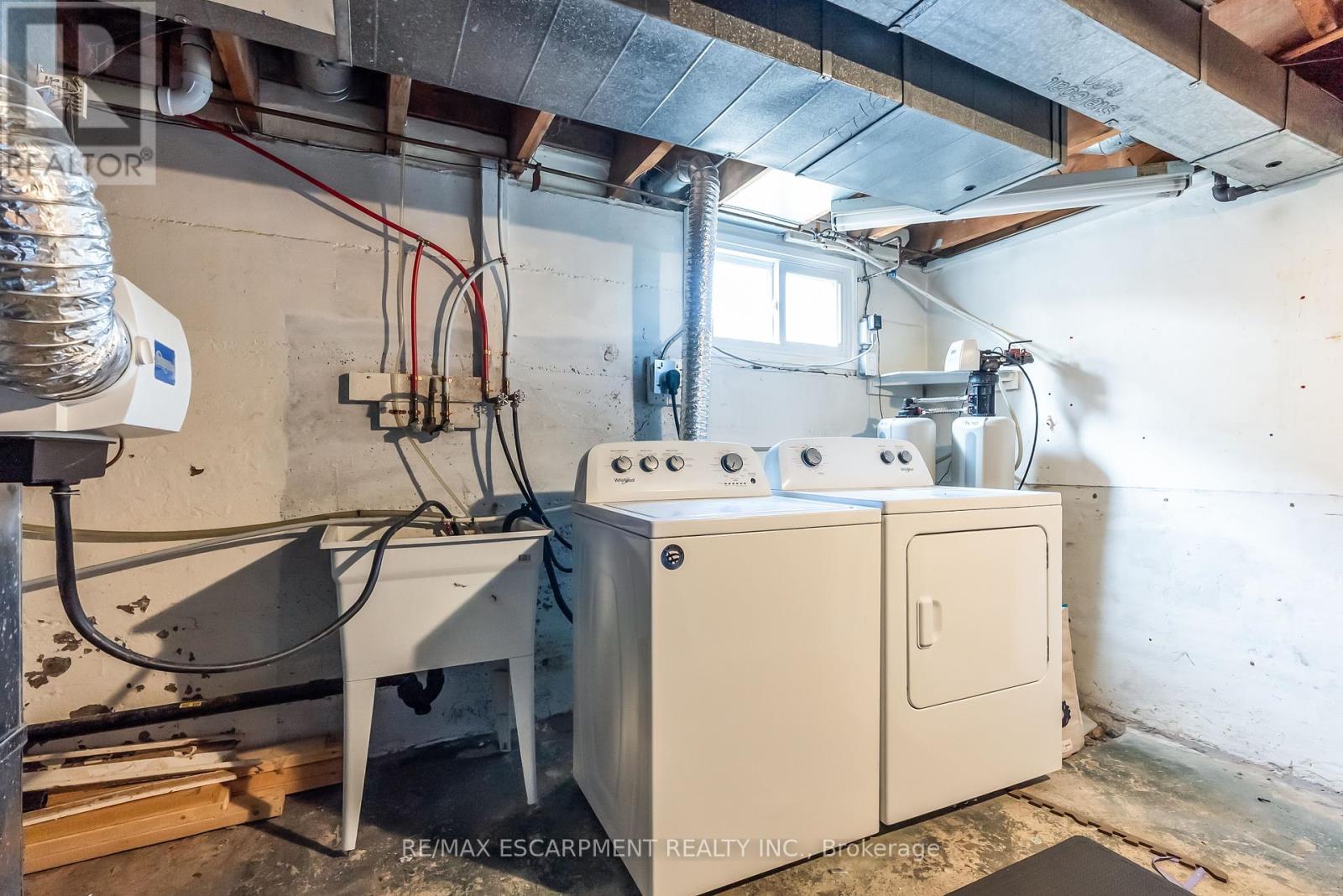 Single Family House for Sale in  CLOVERDALE AVENUE Hamilton (Rosedale) 