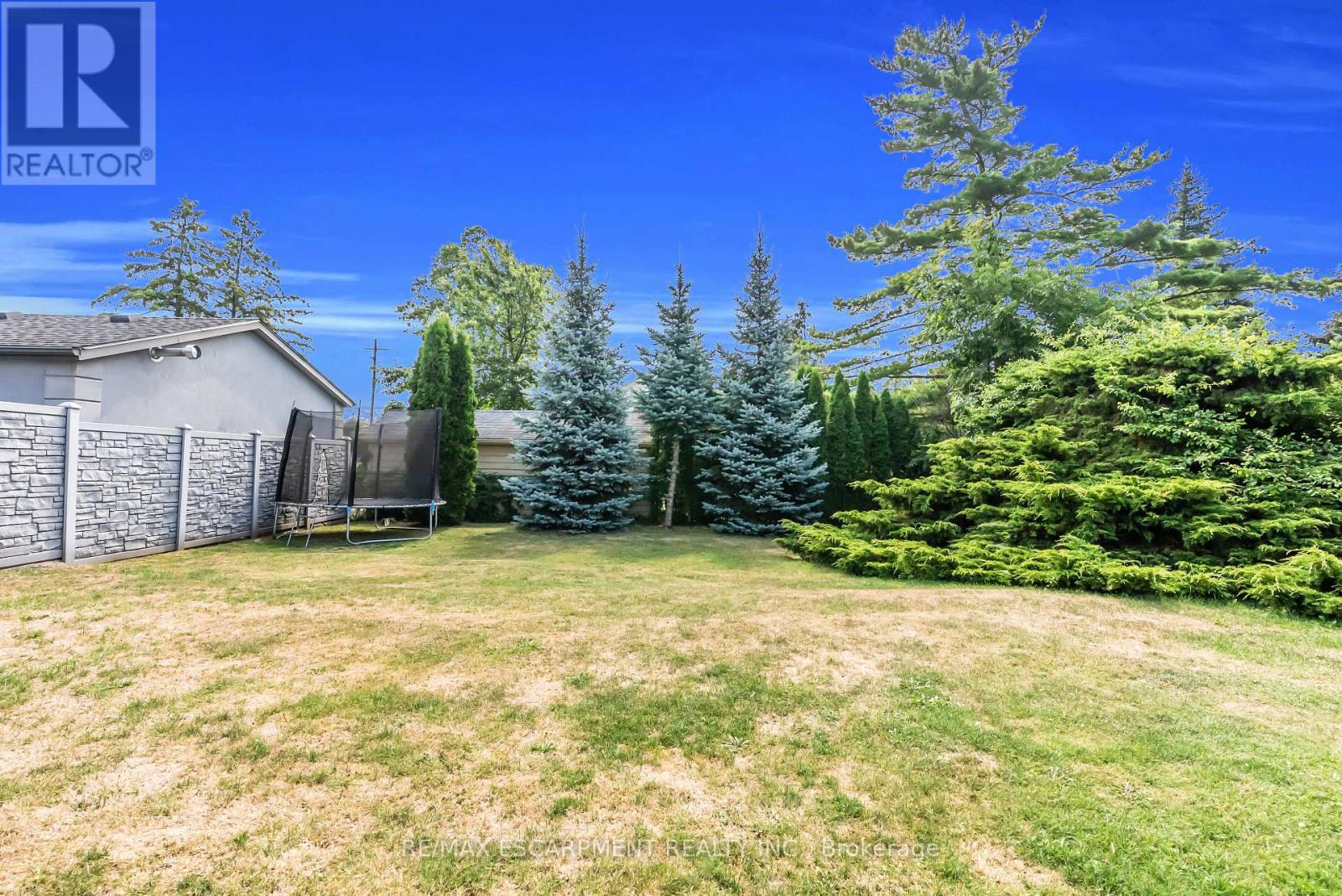 Single Family House for Sale in  CLOVERDALE AVENUE Hamilton (Rosedale) 