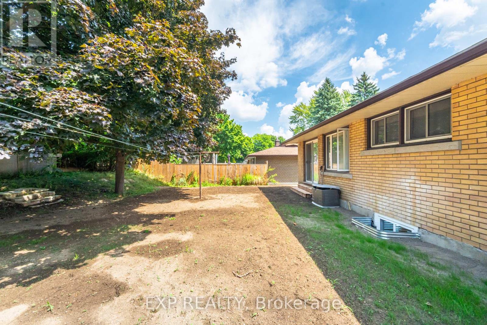 Photo 3 of Lower 214 Forest Hill Drive, Kitchener ON