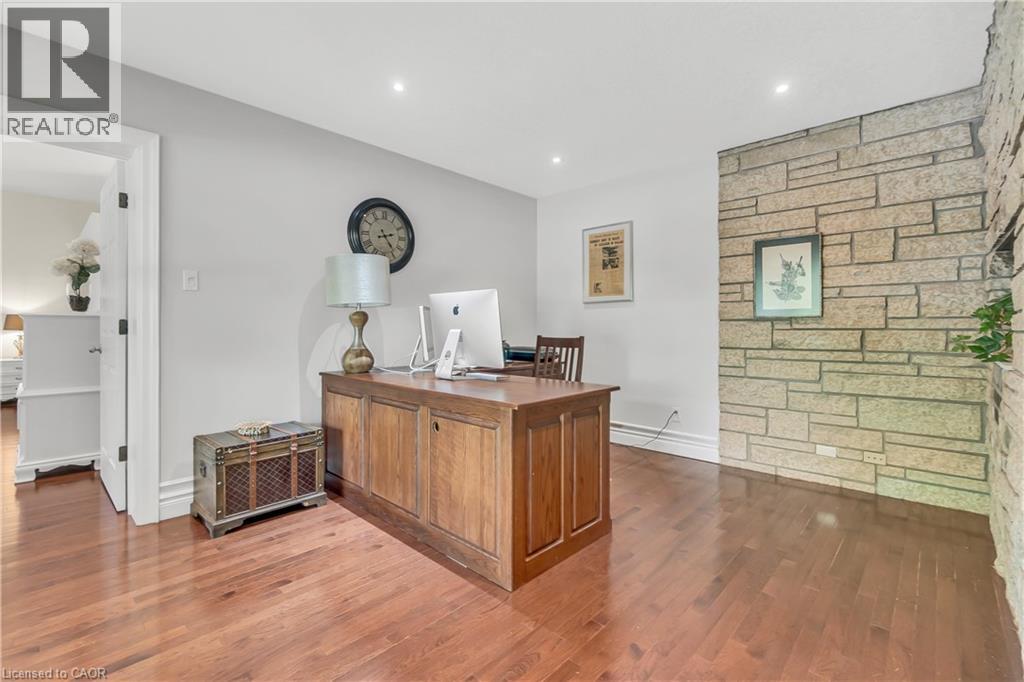 Photo 8 of 358 Green Acres Drive, Waterloo ON