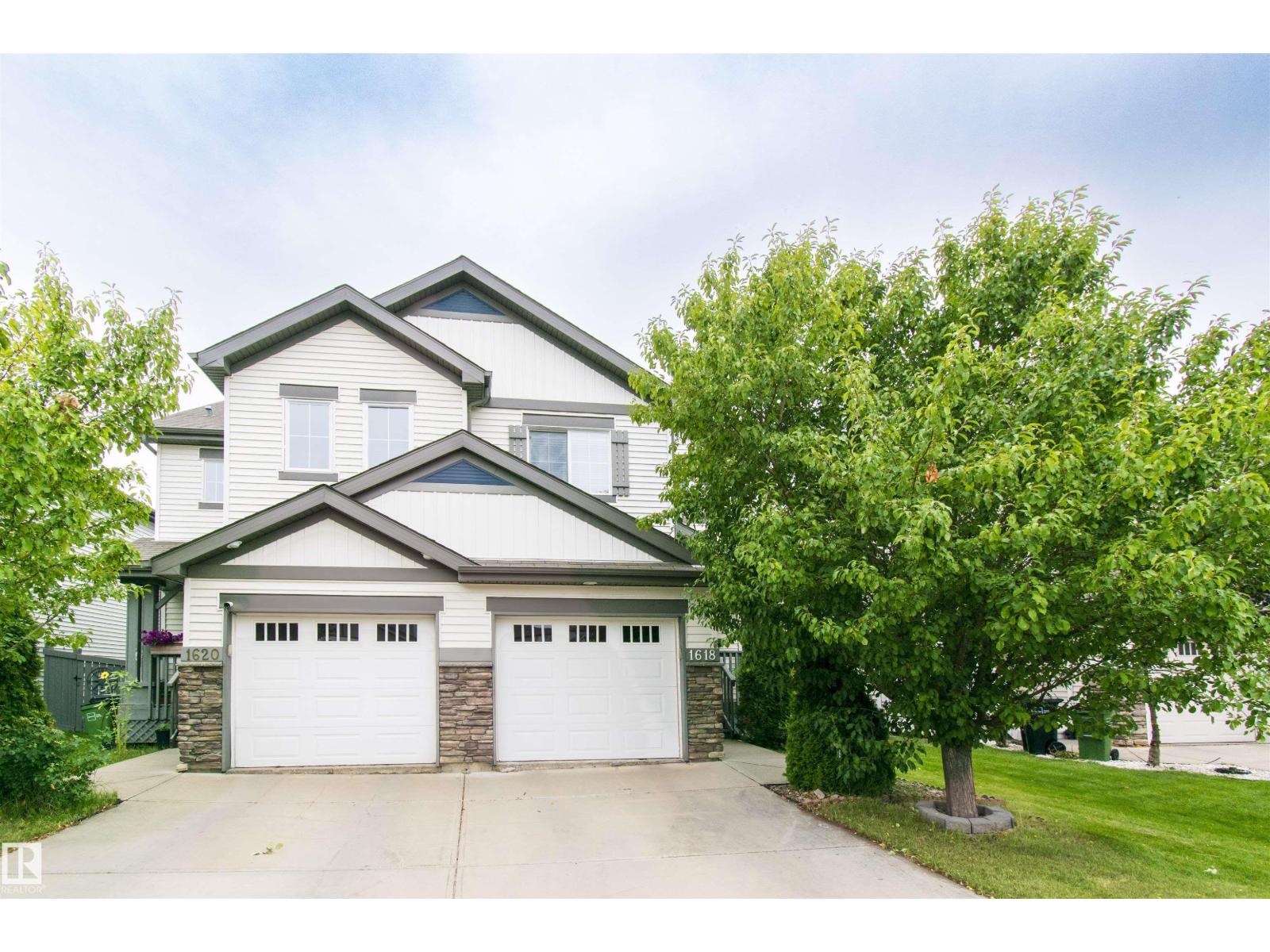 Photo 11 of 1618 64 St Sw, Edmonton AB