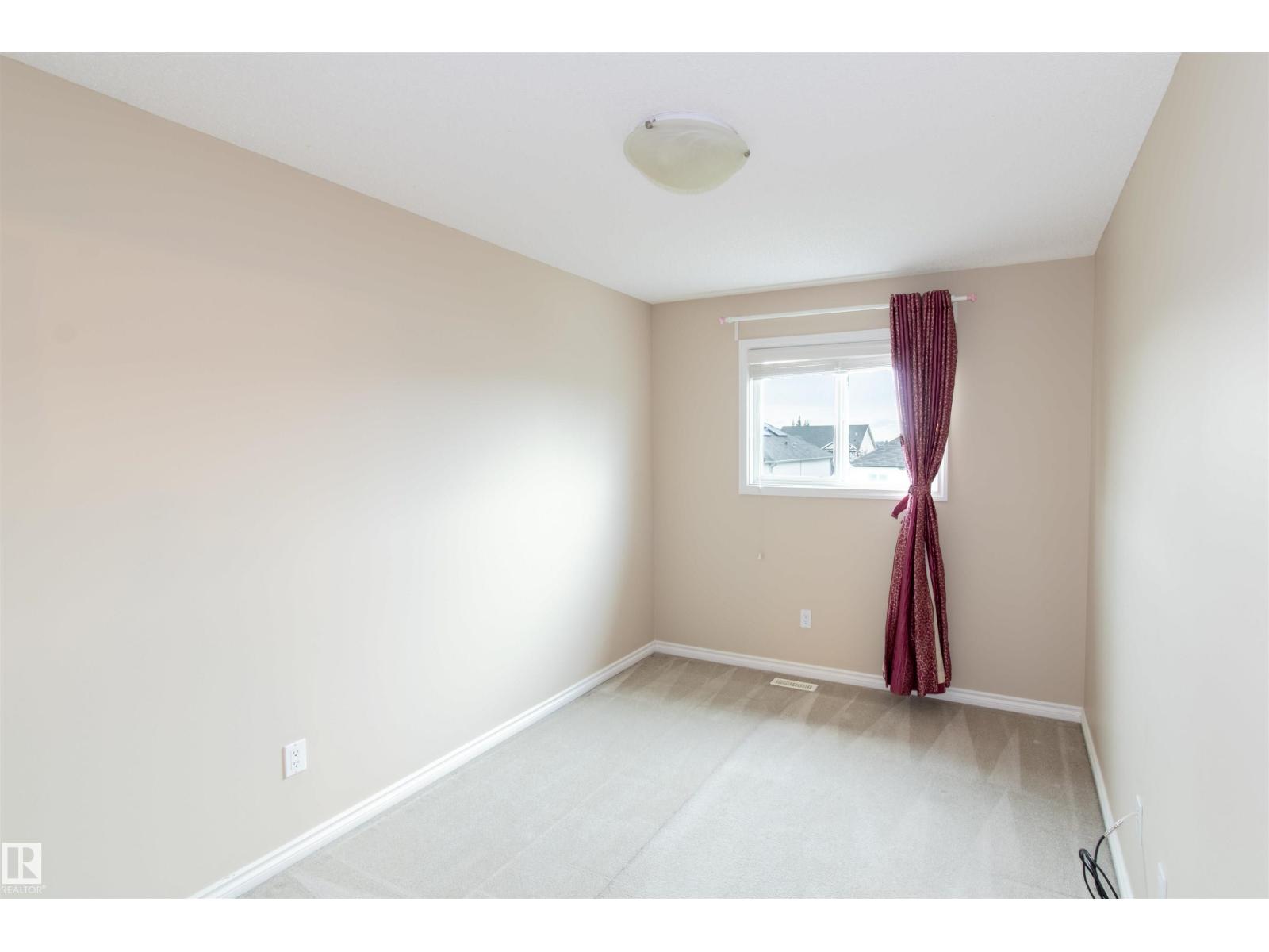 Photo 3 of 1618 64 St Sw, Edmonton AB