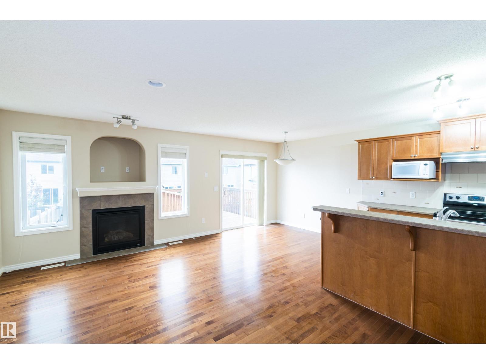 Photo 12 of 1618 64 St Sw, Edmonton AB