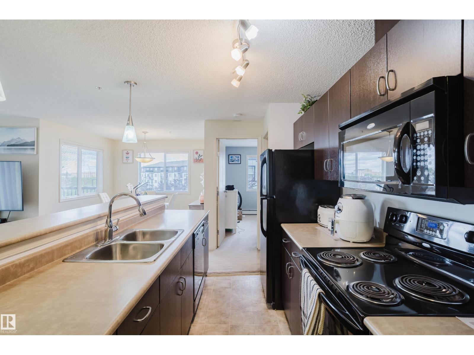 Photo 16 of 302 1188 Hyndman Rd Nw, Edmonton AB
