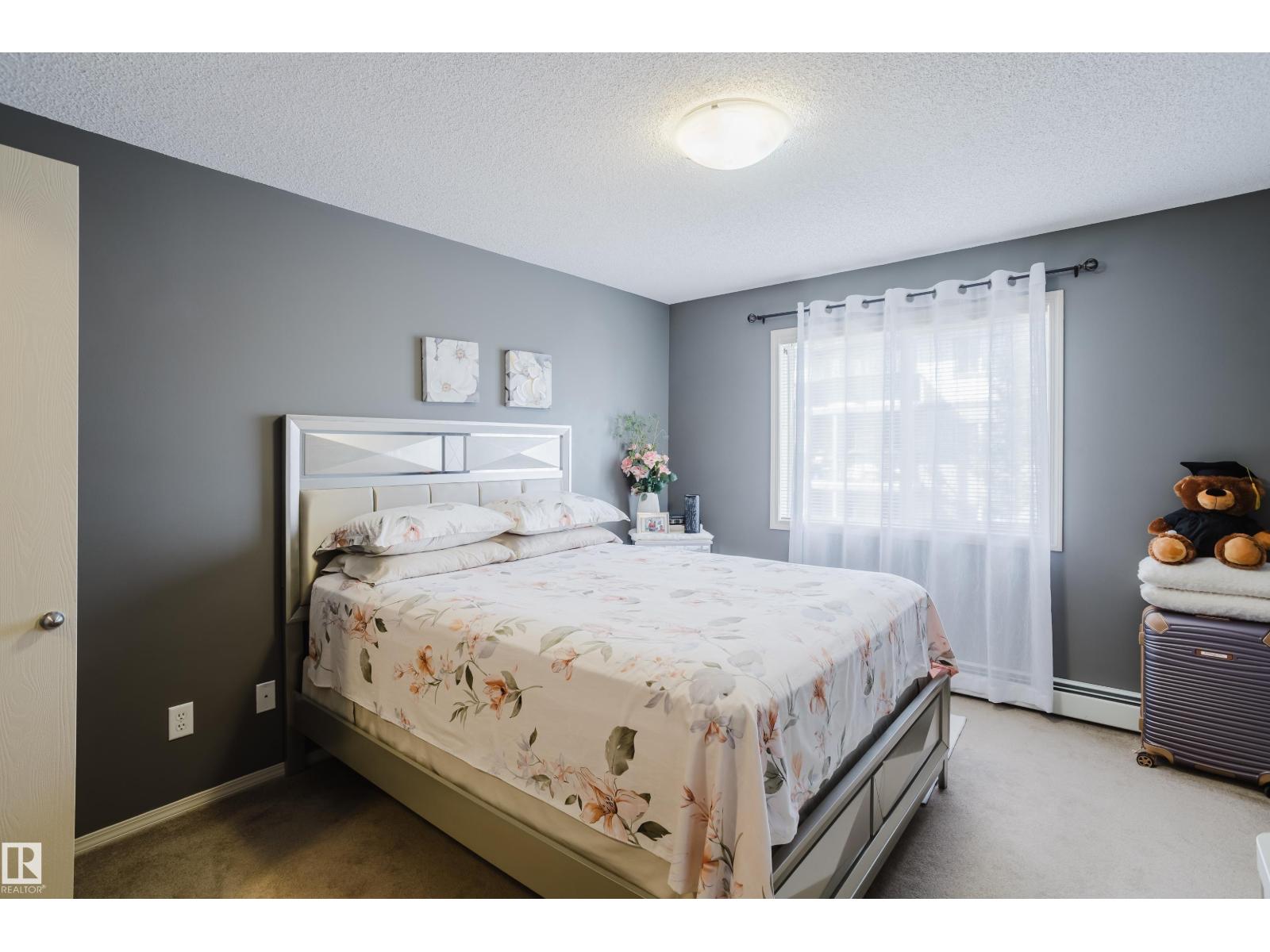 Photo 10 of 302 1188 Hyndman Rd Nw, Edmonton AB