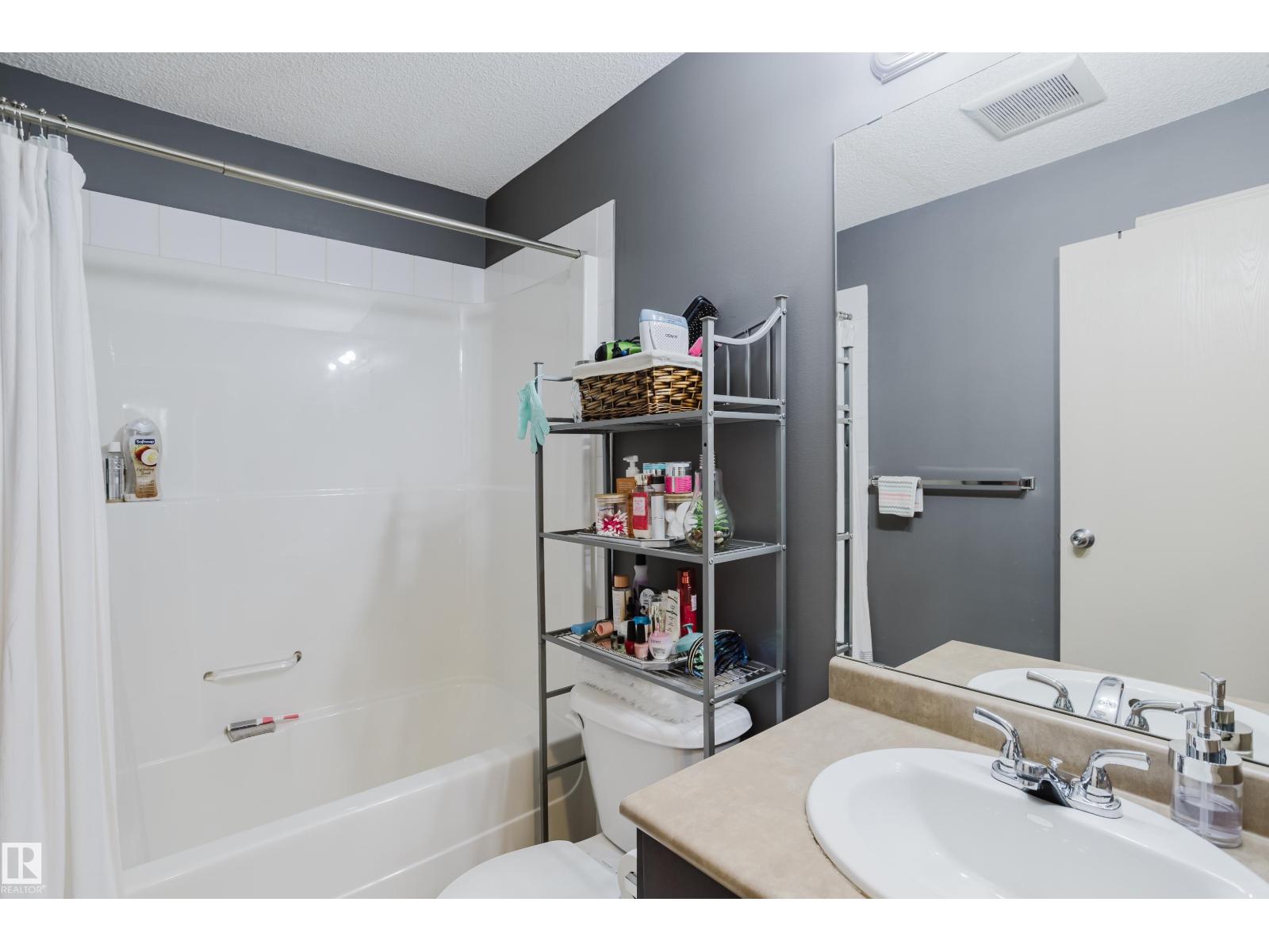Photo 5 of 302 1188 Hyndman Rd Nw, Edmonton AB