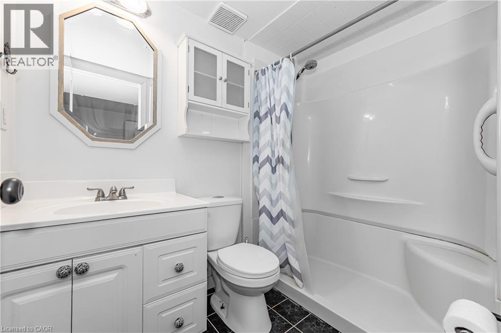 Photo 11 of 57 Oak Hill Drive Unit Lower, Cambridge ON