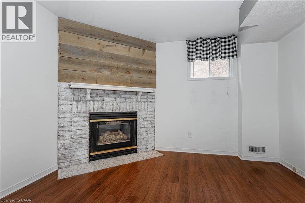 Photo 14 of 57 Oak Hill Drive Unit Lower, Cambridge ON
