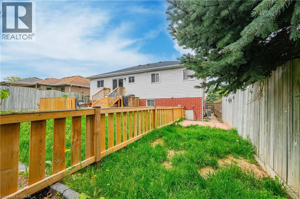 Photo 17 of 57 Oak Hill Drive Unit Lower, Cambridge ON