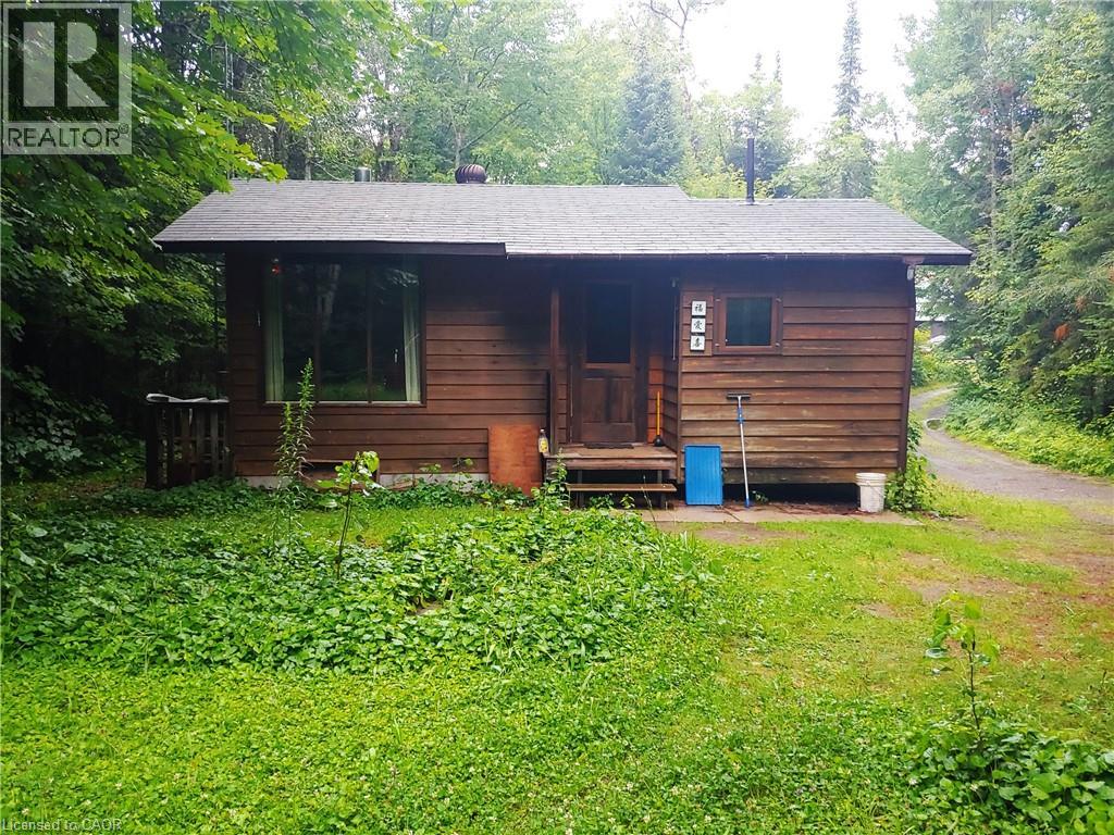 Photo 5 of 429 439 Lynx Lake Road, Huntsville ON